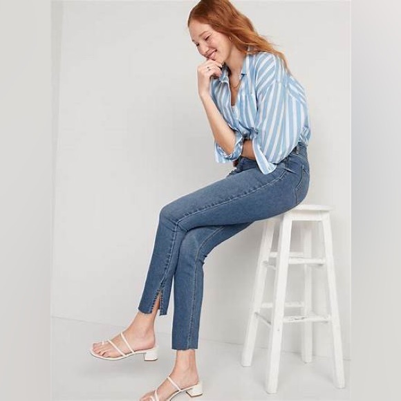Old Navy High-Waisted Rockstar Super-Skinny Side-Slit Cut-Off Ankle Jeans - Picture 5 of 7